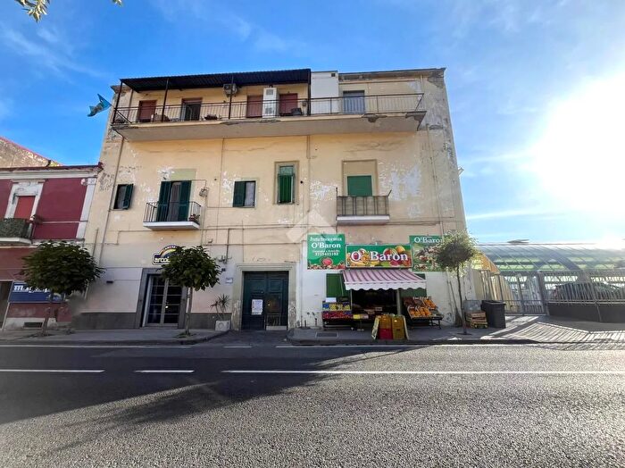 Appartamento bilocale in vendita in Via Nazionale, Torre Del Greco