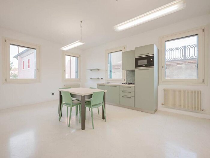 Appartamento con 5 locali in affitto in PIAZZA PIEROBON, Centro, Cittadella