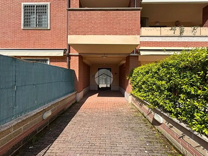 Appartamento trilocale in vendita in Viale Luigi Moretti, Roma
