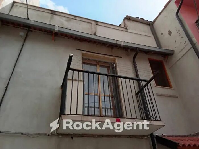 Casa trilocale in vendita in Via Roma, Castelvetere Sul Calore