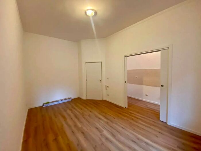 Appartamento bilocale in affitto in Via Tavazzano, Milano