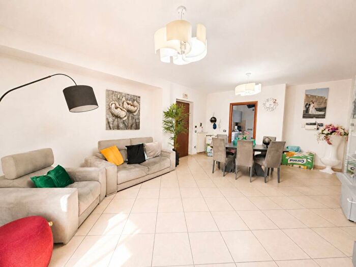 Appartamento quadrilocale in affitto in Via Galatina, San Marcellino