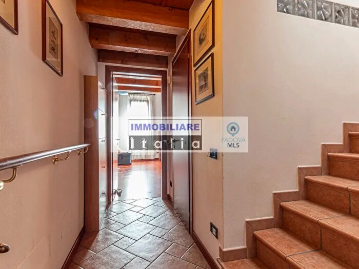 Appartamento quadrilocale in vendita in Via Roma, Padova