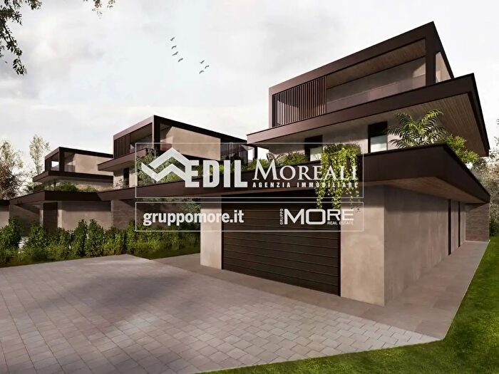 Casa con 8 locali in vendita in Formigine