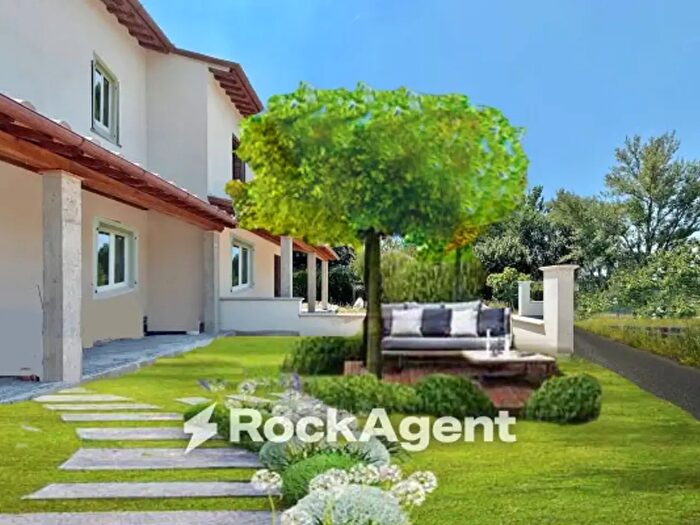 Casa con 6 locali in vendita in Stradone di Camigliano, Capannori
