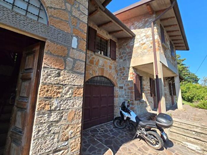 Casa con 6 locali in vendita in Firenzuola