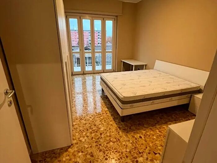 Appartamento trilocale in affitto in Via Macedonia, Grugliasco