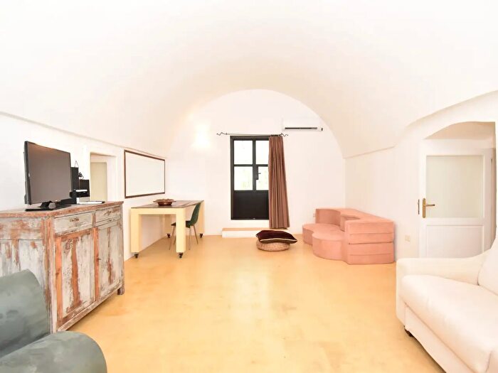 Casa quadrilocale in vendita in Via Carlo Donat Cattin, Specchia