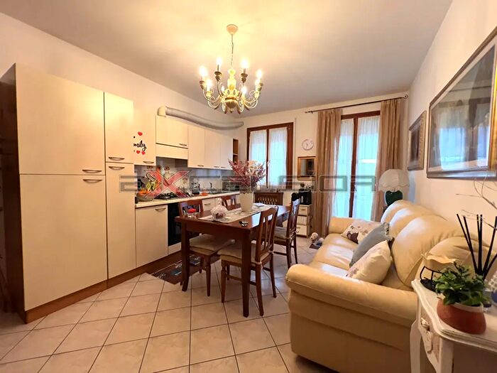 Appartamento trilocale in vendita in Via G Matteotti N Bis Cavarzere Ve, Cavarzere