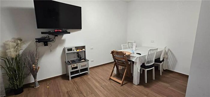 Appartamento trilocale in vendita in Modena