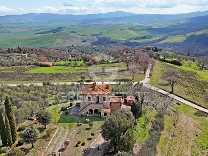 Casa con 6 locali in vendita in Via della Piana, Castiglione DOrcia