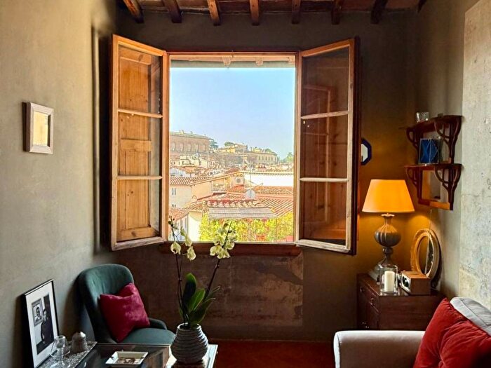 Appartamento bilocale in affitto in Borgo San Iacopo, Ponte Vecchio Pitti, Firenze