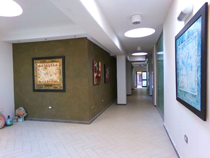 Casa con 6 locali in affitto in Via Roma, Aversa