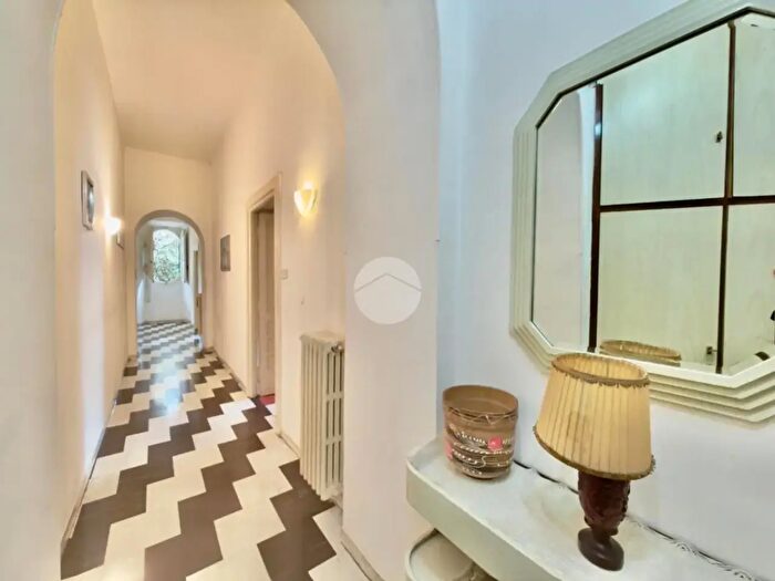 Appartamento quadrilocale in vendita in Via Gargano, Roma