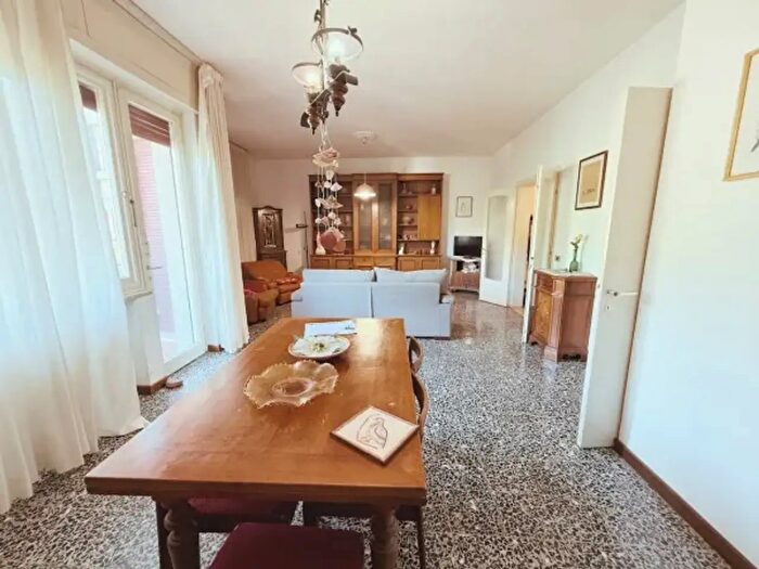 Appartamento con 5 locali in vendita in Rosignano Marittimo