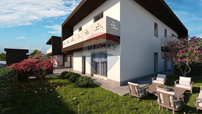 Appartamento quadrilocale in vendita in Azzano San Paolo