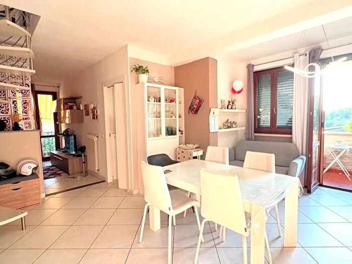 Appartamento quadrilocale in vendita in Vecchia Pesciatina, Lucca
