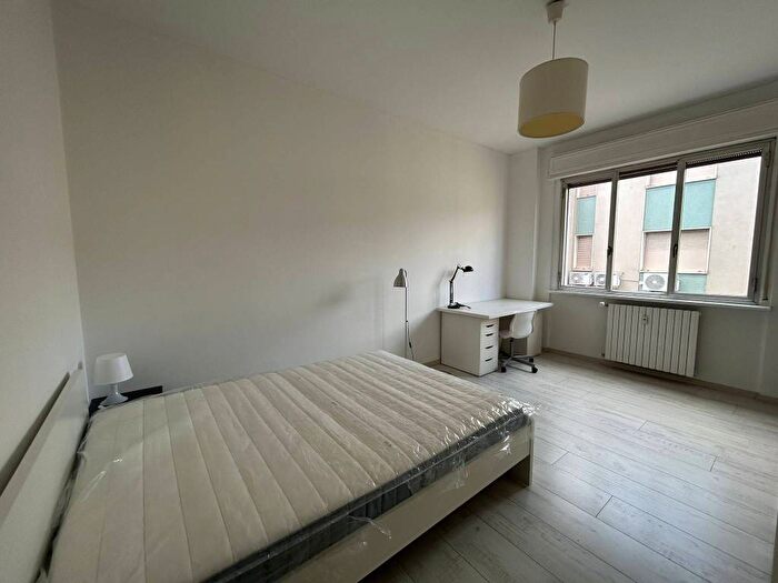 Appartamento quadrilocale in affitto in Viale Col di Lana, Corso San Gottardo, Milano