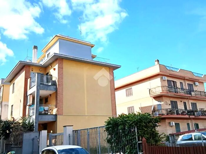 Appartamento monolocale in vendita in Via Giovanni Maria Caretti, Roma