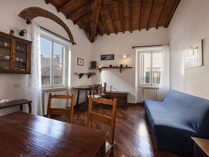 Appartamento bilocale in affitto in Via Ghibellina, Santa Croce, Firenze