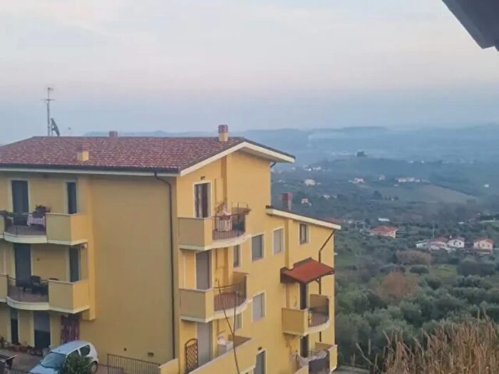 Appartamento trilocale in vendita in Via Acquacorrente, Citta SantAngelo