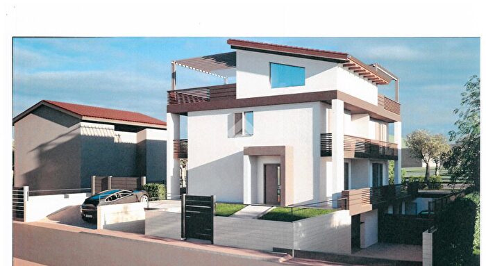 Casa quadrilocale in vendita in Via Colle, Bettona