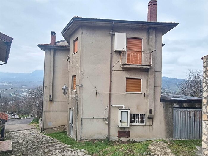 Appartamento con 5 locali in vendita in Via Lammia, Manocalzati