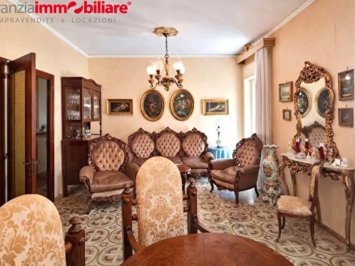 Appartamento trilocale in vendita in Via Paolo Piccirillo, Casoria