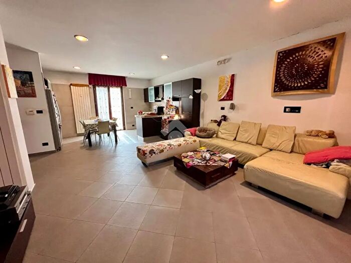 Appartamento quadrilocale in vendita in Via Generale Perotti, Borgaro Torinese