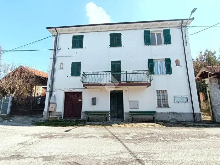 Appartamento trilocale in vendita in Via della Chiesa, Cantalupo Ligure