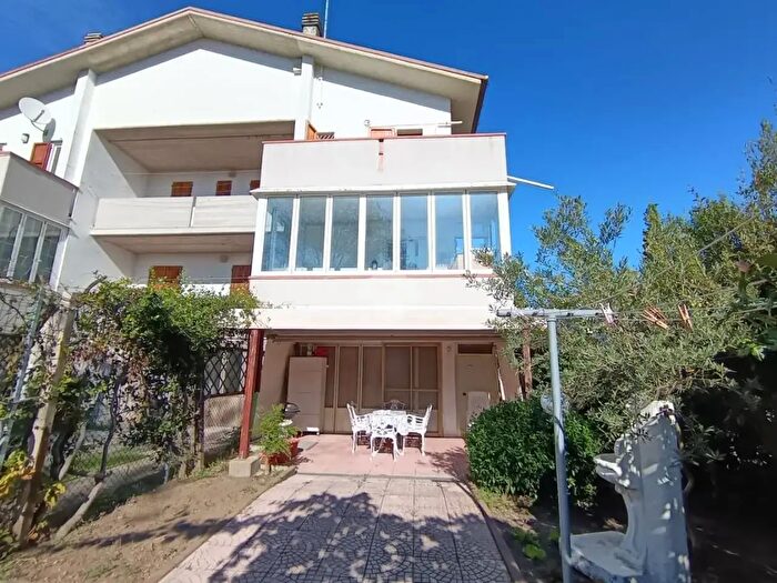Appartamento trilocale in vendita in Viale Amedeo Modigliani, Ravenna