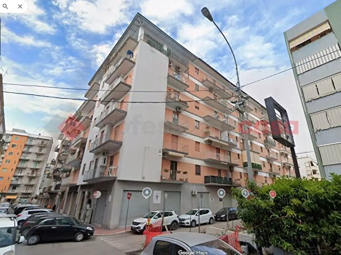 Appartamento trilocale in vendita in Via Solito, Taranto