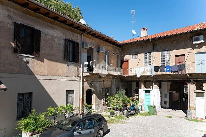 Appartamento bilocale in vendita in Via Paolo Santagostino, Milano