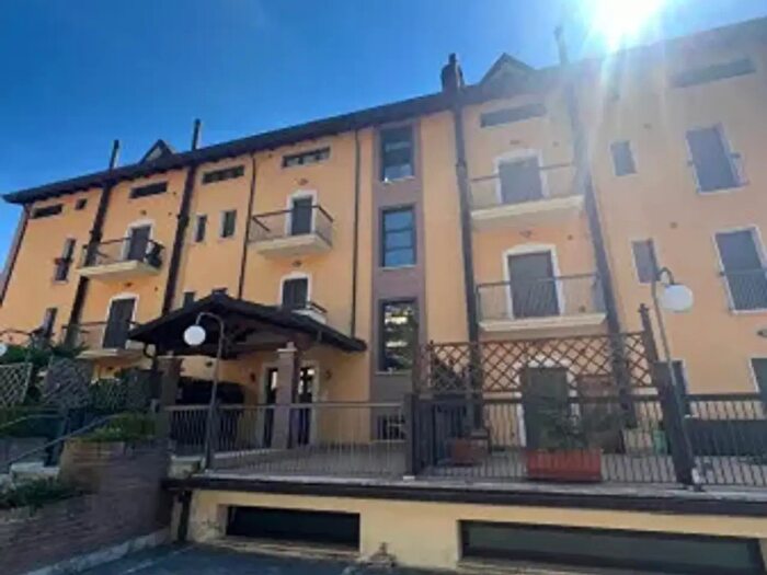 Appartamento trilocale in vendita in Via Panoramica, Castel Di Sangro
