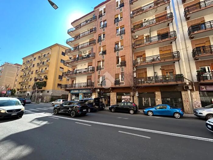 Appartamento quadrilocale in vendita in Via Pasquale Rossi, Cosenza