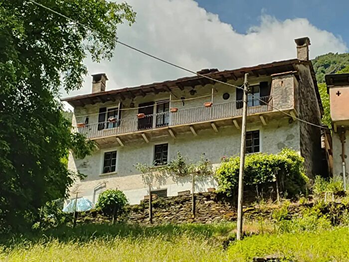 Casa quadrilocale in vendita in Località Solgia Falmenta, Valle Cannobina