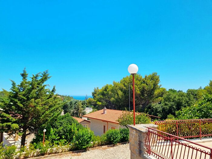 Casa con 5 locali in vendita in Fasano