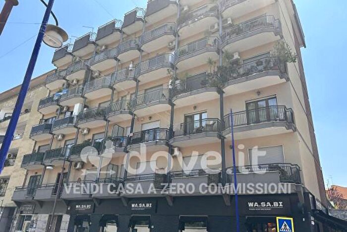 Appartamento con 5 locali in vendita in Via Roma, Caserta