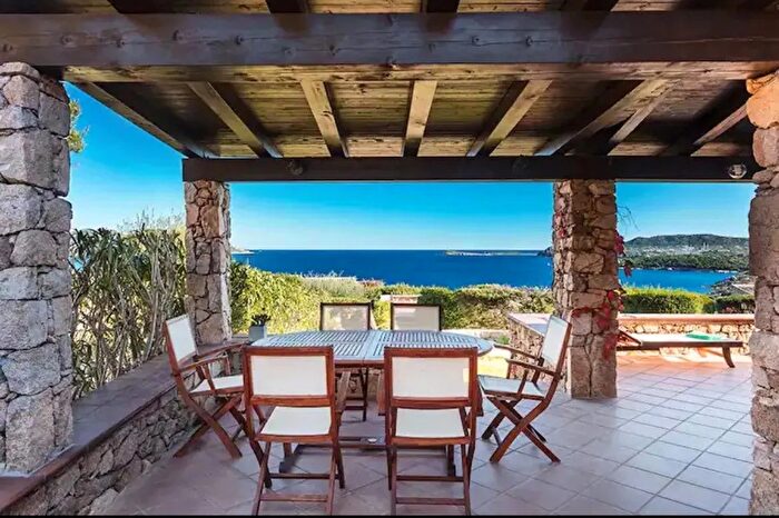 Casa trilocale in vendita in San Teodoro