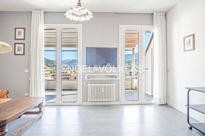 Appartamento trilocale in vendita in Corso Buenos Aires, Lavagna