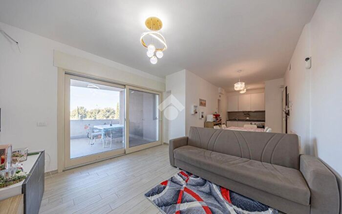 Appartamento trilocale in vendita in Casal Bianco, Guidonia Montecelio