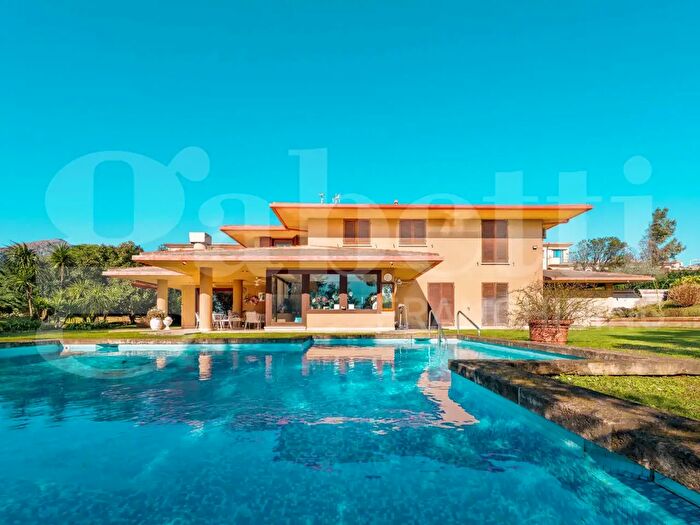 Casa in vendita in Via del Quadrifoglio, Arenzano