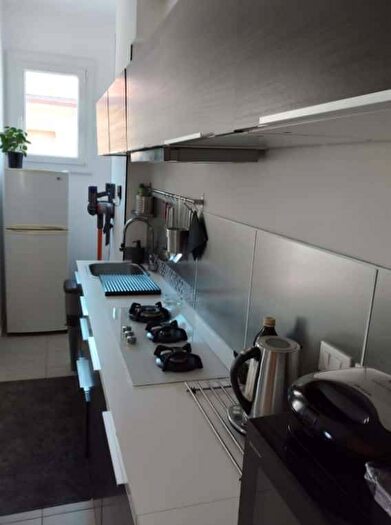 Appartamento trilocale in affitto in Via Carlo Jussi, Bolognina, Bologna