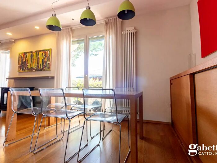 Appartamento con 5 locali in vendita in Cattolica