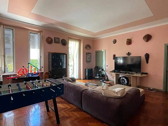 Appartamento quadrilocale in vendita in Via Fratelli Cairoli, Brescia