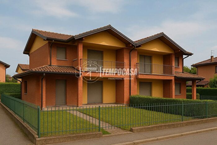 Casa con 8 locali in vendita in Castelnuovo Rangone