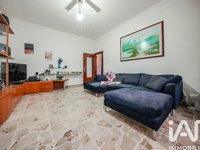 Casa con 6 locali in vendita in Via Michelangelo Buonarroti, Tresignana