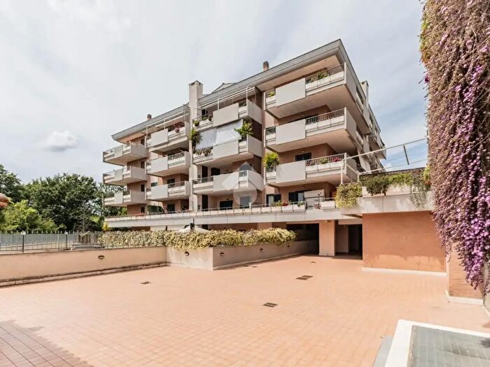 Appartamento quadrilocale in vendita in Via dei Tigli, Bracciano