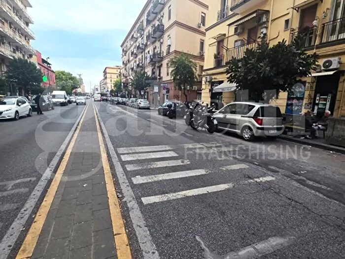 Appartamento trilocale in vendita in Via Arenaccia, Napoli