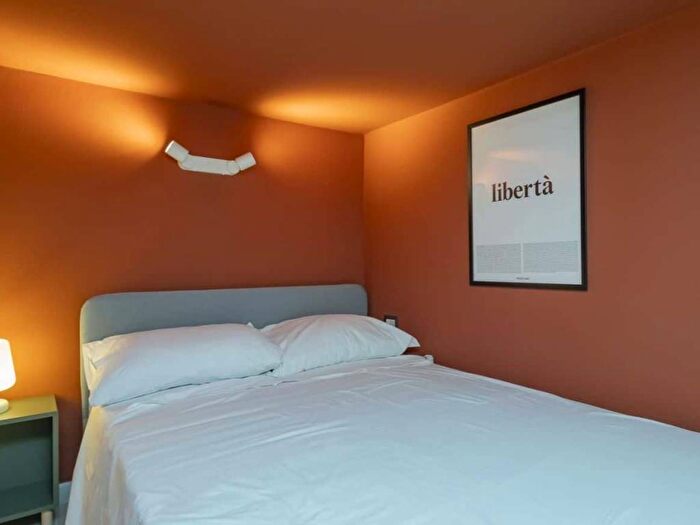 Appartamento bilocale in affitto in Via Arcivescovo Romilli, Corvetto, Milano